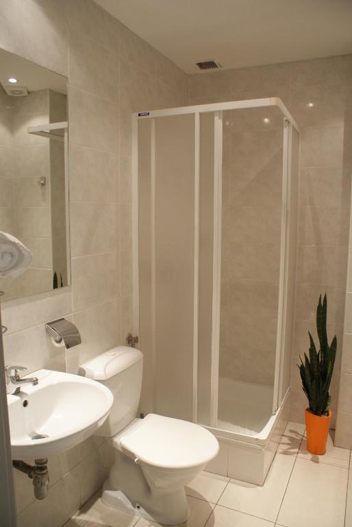 Hotel Monttis Sucha Beskidzka Habitación foto